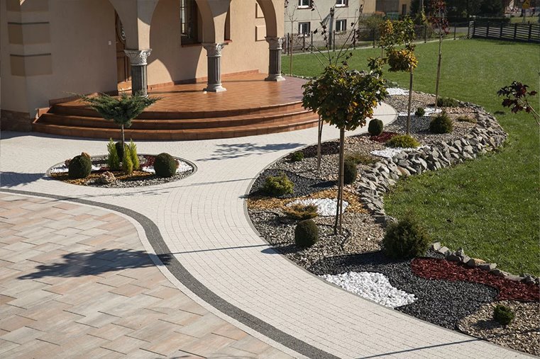 BRUK-BET LOGO KOSTKA GR. 6 COLOR-MIX/MULTIGRAN